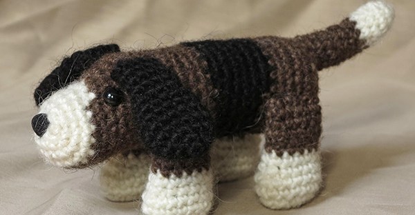 patroon gehaakte hond