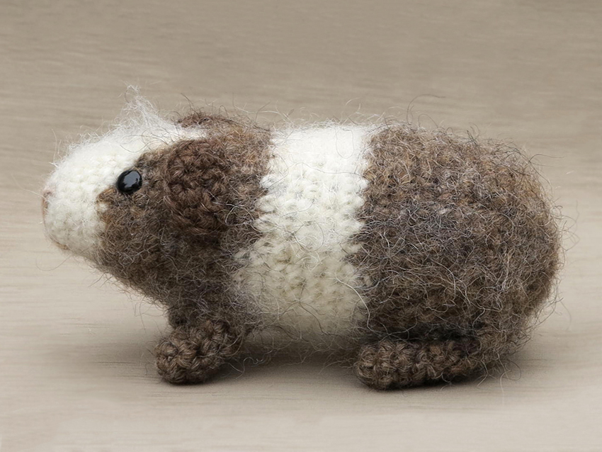 amigurumi crochet guinea pig