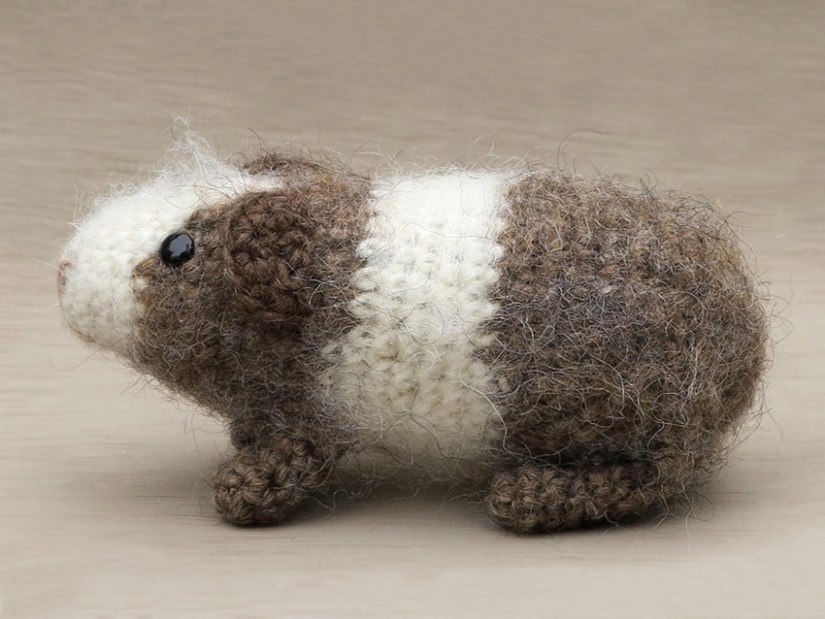 amigurumi crochet guinea pig