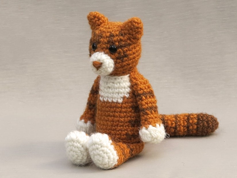 crochet amigurumi cat