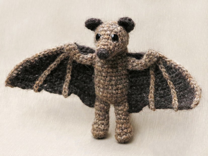 bat crochet pattern, flying fox, fruit bat amigurumi
